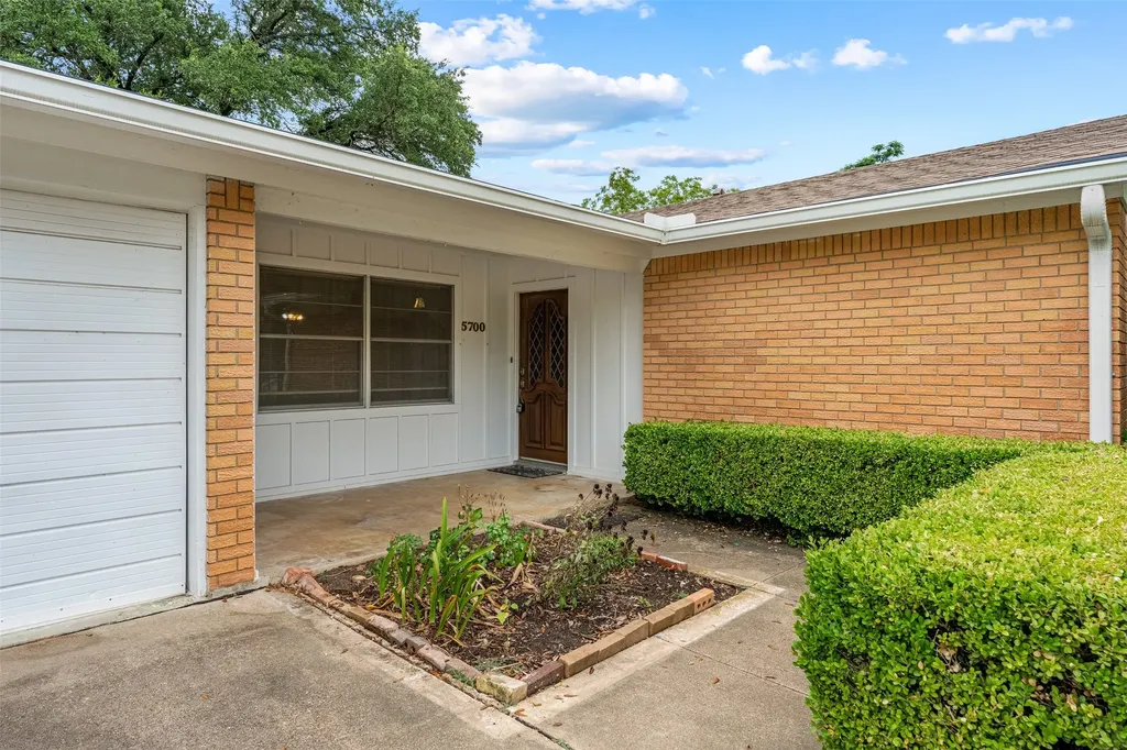 5700 Westlawn Drive Waco TX 76710