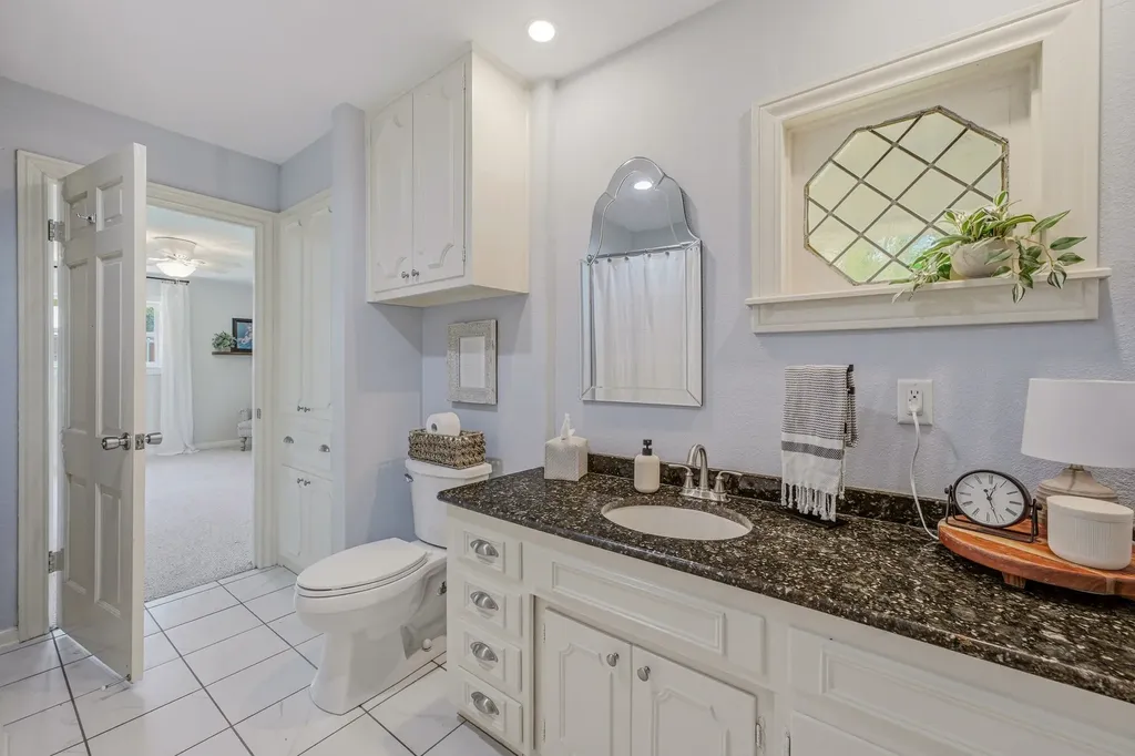 1423 Oak Hills Drive Graham TX 76450
