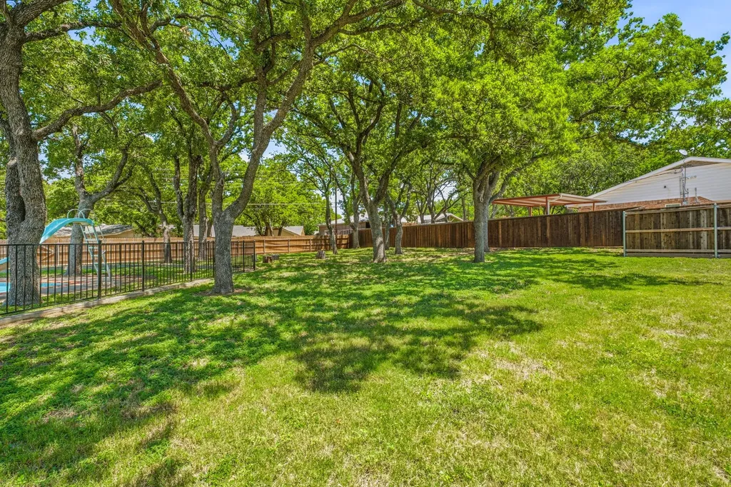 1423 Oak Hills Drive Graham TX 76450