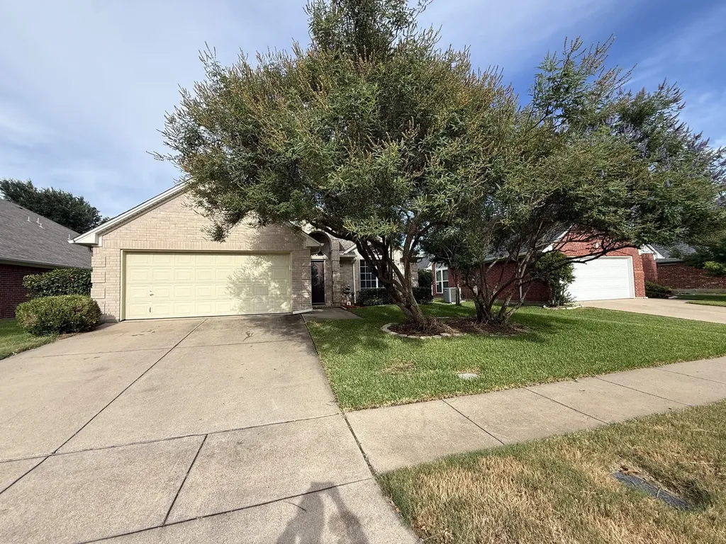 1107 Lyra Lane Arlington TX 76013
