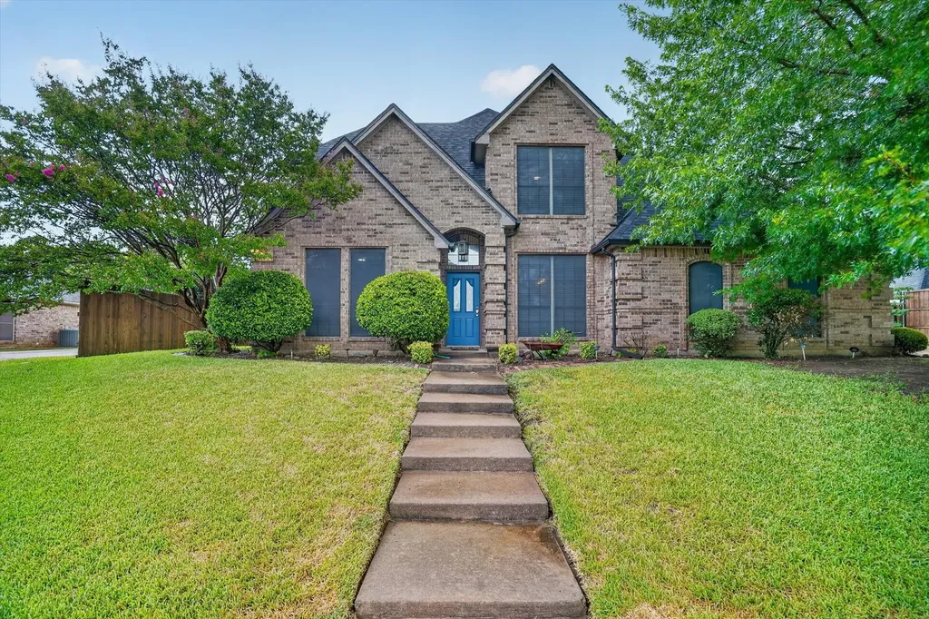 813 Cardinal Ridge Road Burleson TX 76028