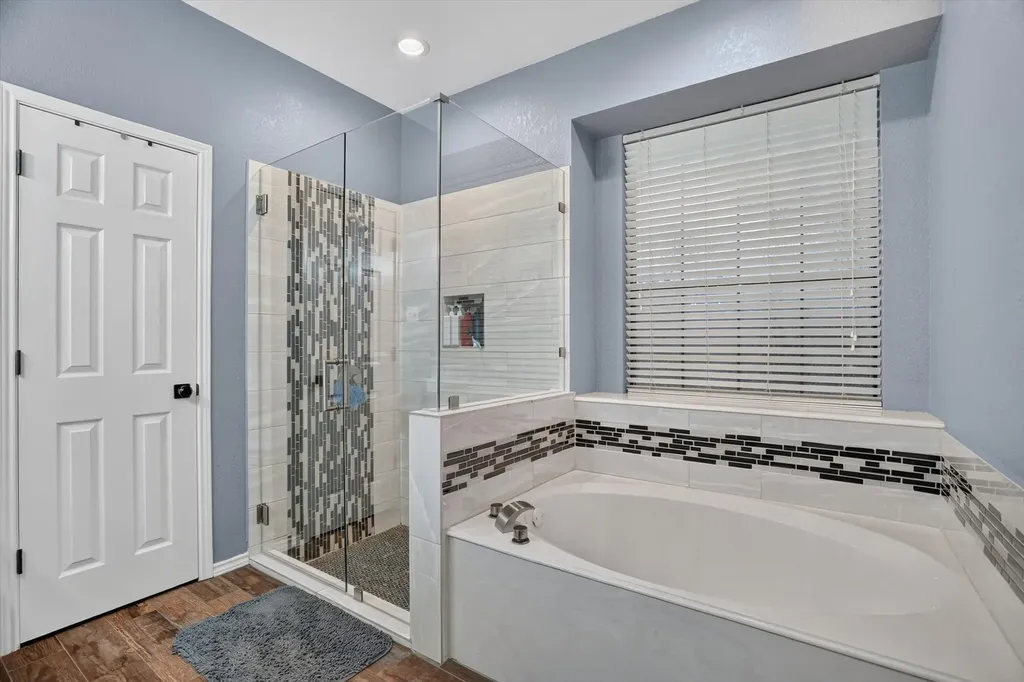813 Cardinal Ridge Road Burleson TX 76028