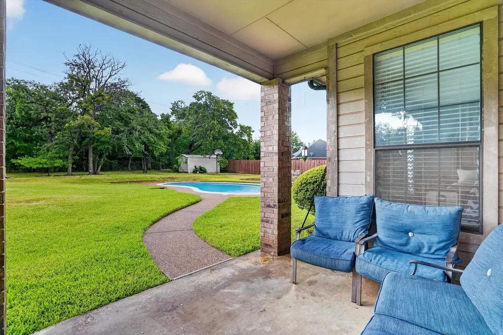 813 Cardinal Ridge Road Burleson TX 76028