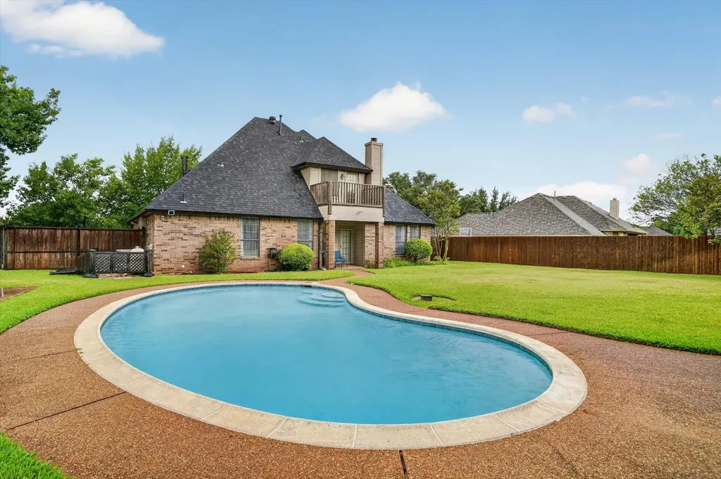 813 Cardinal Ridge Road Burleson TX 76028