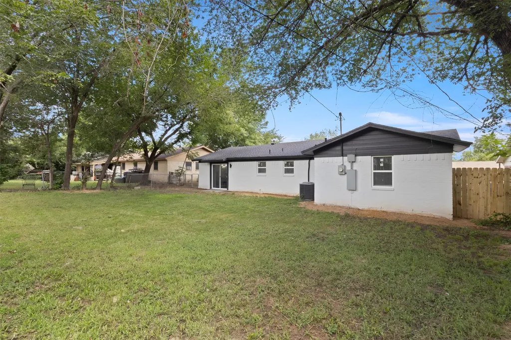 311 Arthur Drive Kennedale TX 76060