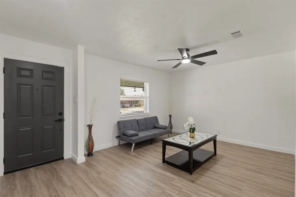 311 Arthur Drive Kennedale TX 76060