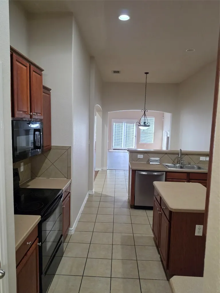 1743 Summerwood Lane Cedar Hill TX 75104