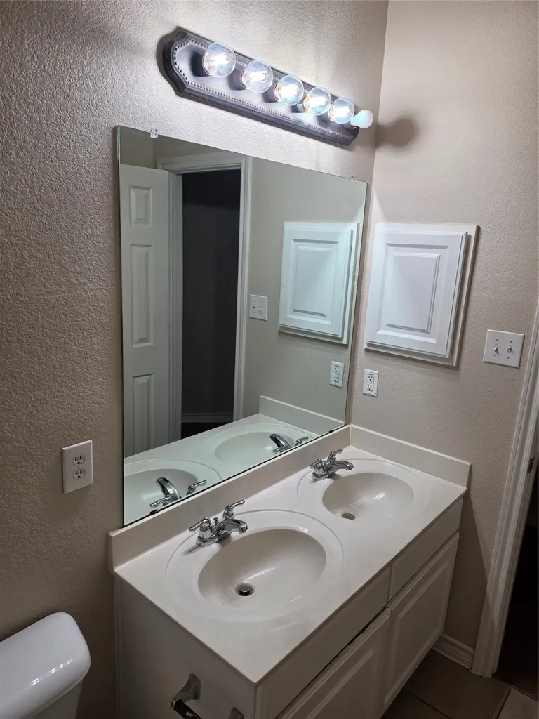 1743 Summerwood Lane Cedar Hill TX 75104