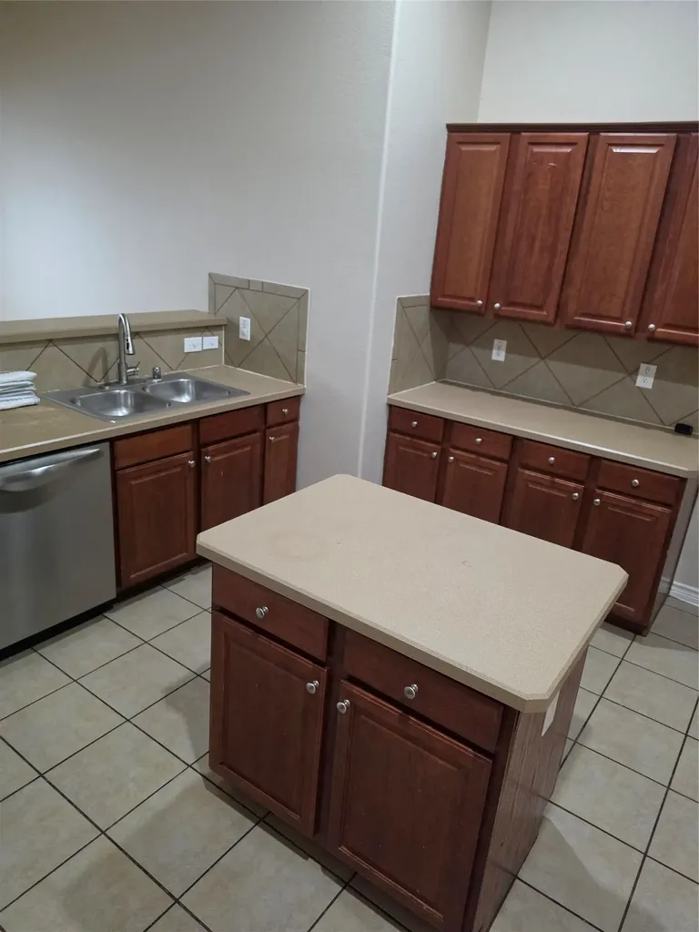 1743 Summerwood Lane Cedar Hill TX 75104