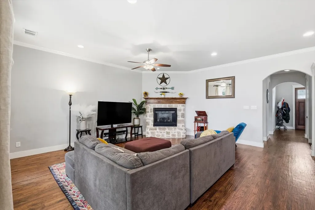 525 Hearth Terrace Argyle TX 76226