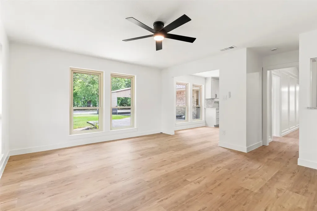 390 Holly Lane Lucas TX 75002