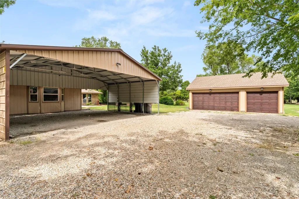 390 Holly Lane Lucas TX 75002