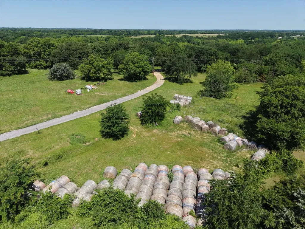 3700 County Road 4040 Whitewright TX 75491