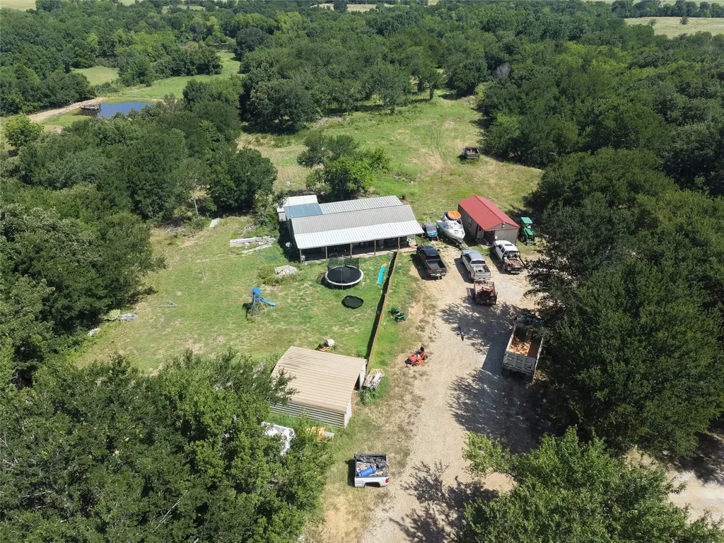 3700 County Road 4040 Whitewright TX 75491