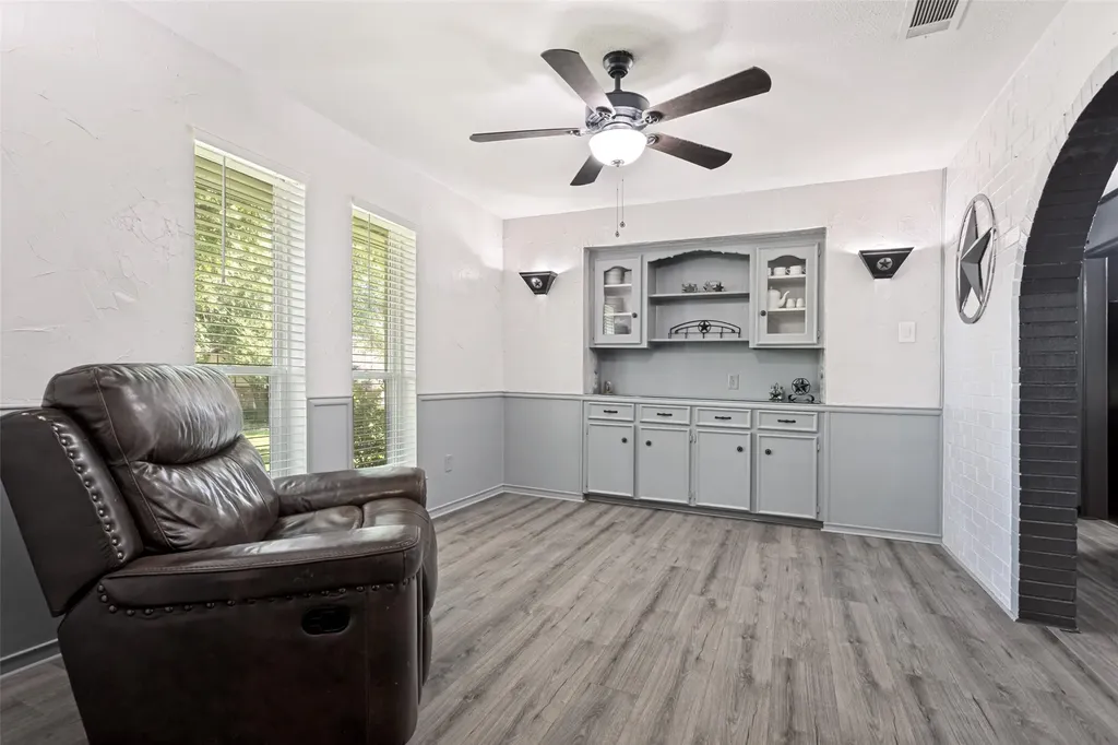 3217 Colonel Circle Garland TX 75043