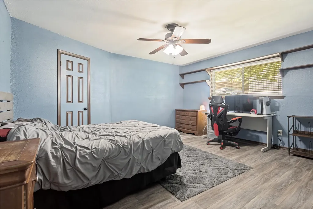 3217 Colonel Circle Garland TX 75043