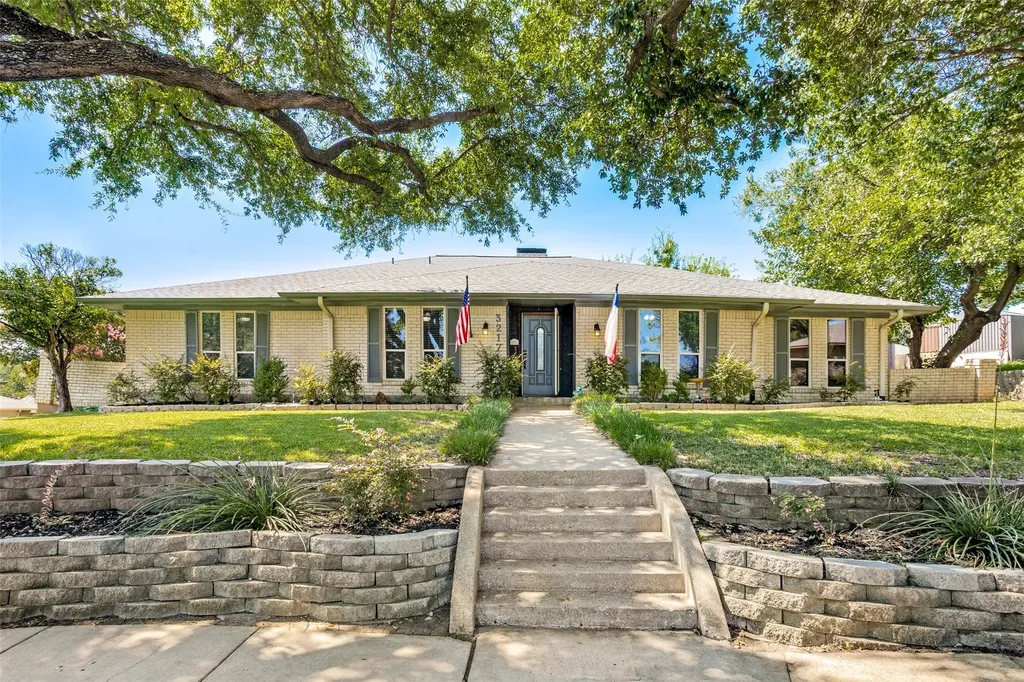 3217 Colonel Circle Garland TX 75043