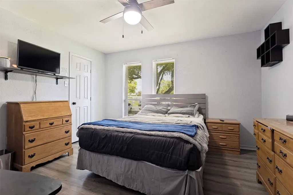 3217 Colonel Circle Garland TX 75043