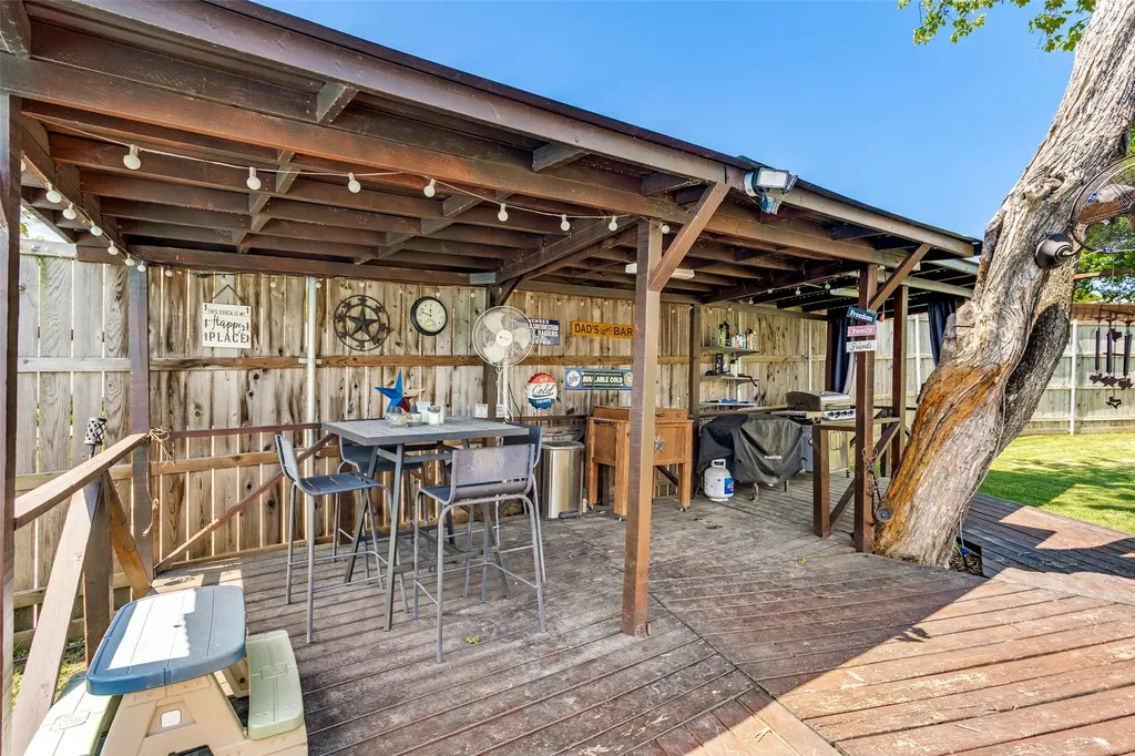 3217 Colonel Circle Garland TX 75043