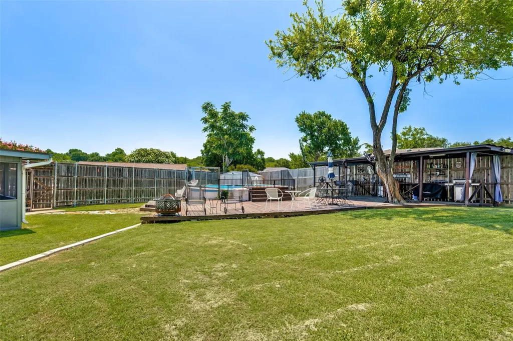3217 Colonel Circle Garland TX 75043
