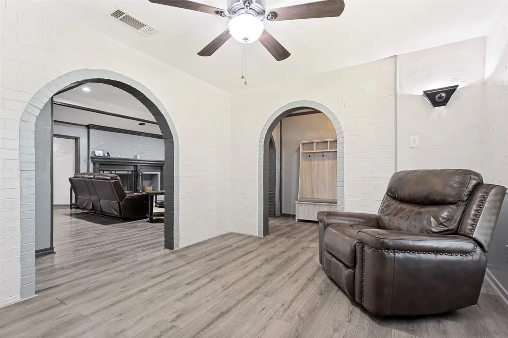 3217 Colonel Circle Garland TX 75043