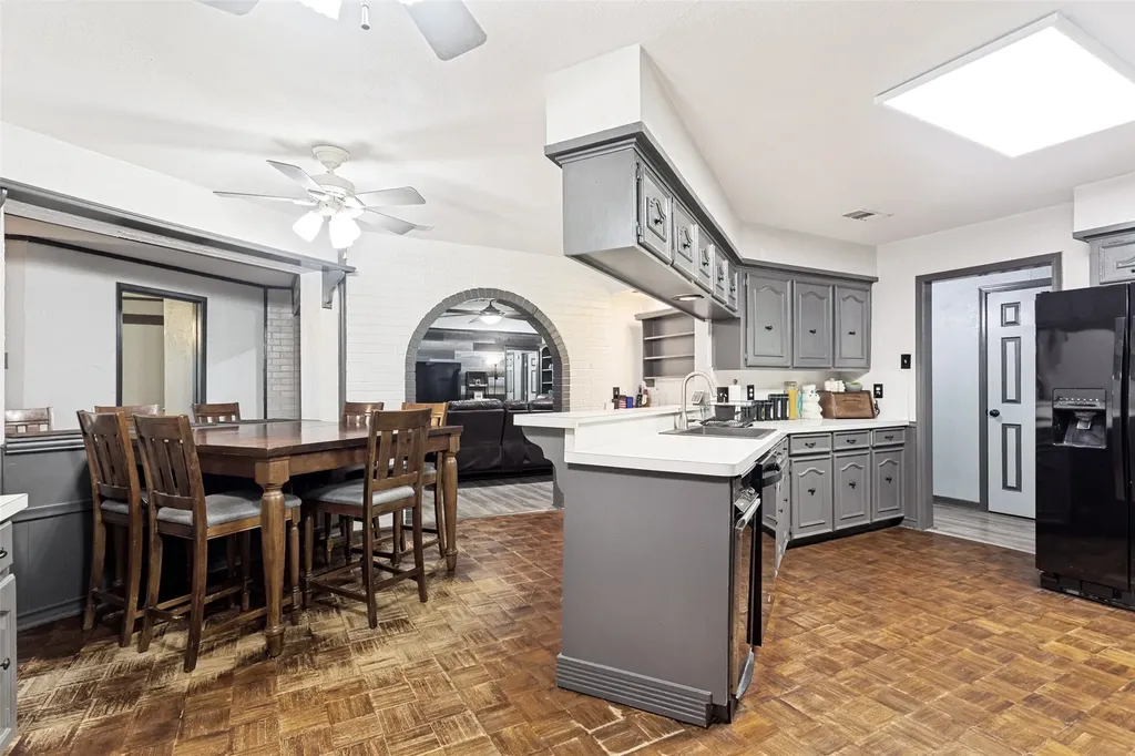 3217 Colonel Circle Garland TX 75043