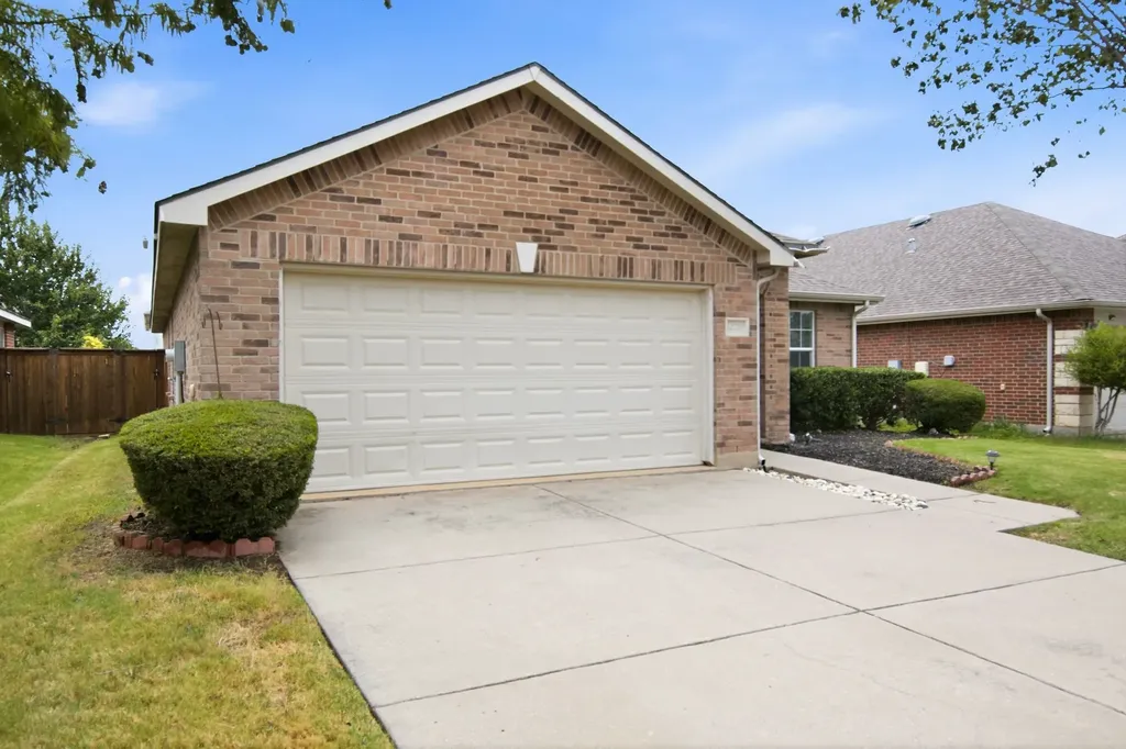 12720 Foxpaw Trail Fort Worth TX 76244