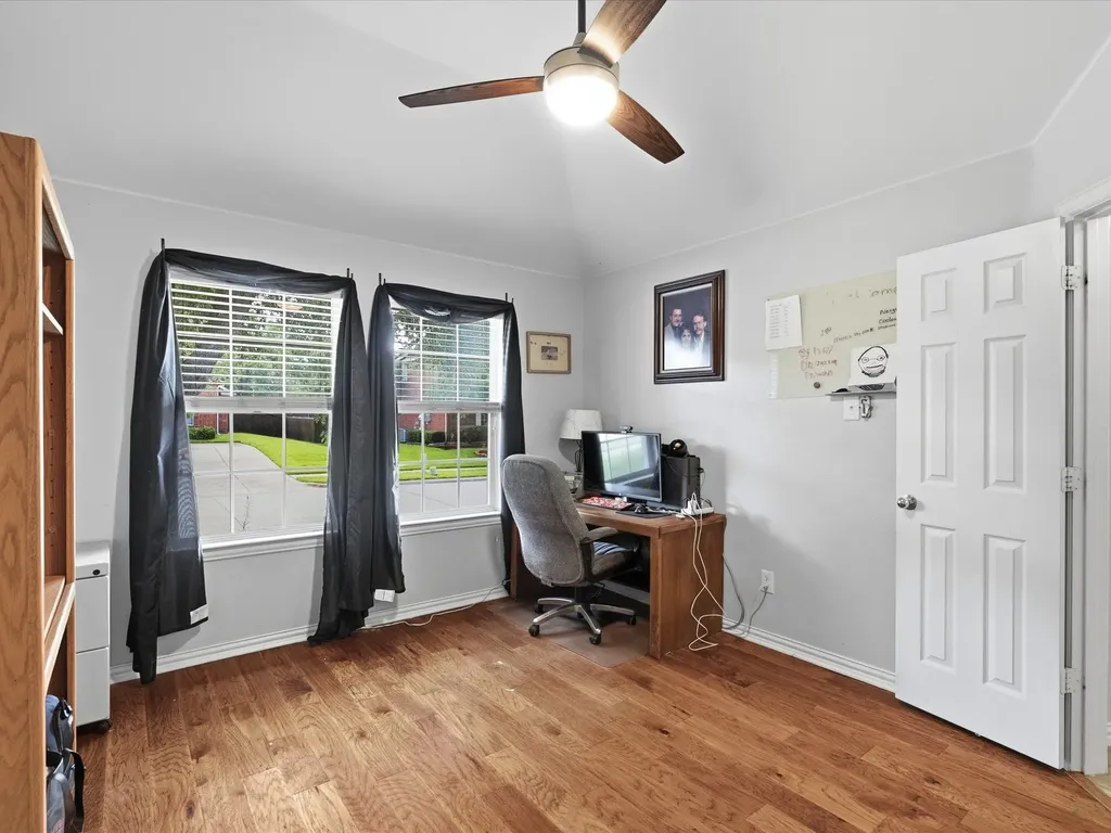 4601 Carlton Drive Garland TX 75043