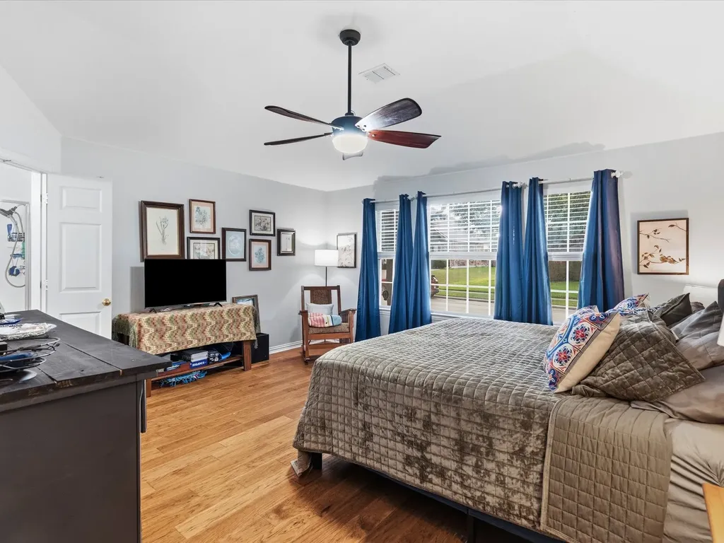 4601 Carlton Drive Garland TX 75043