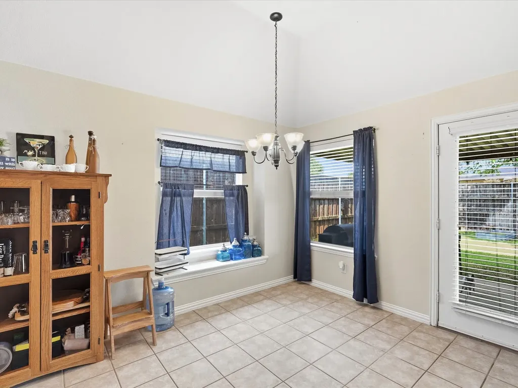 4601 Carlton Drive Garland TX 75043