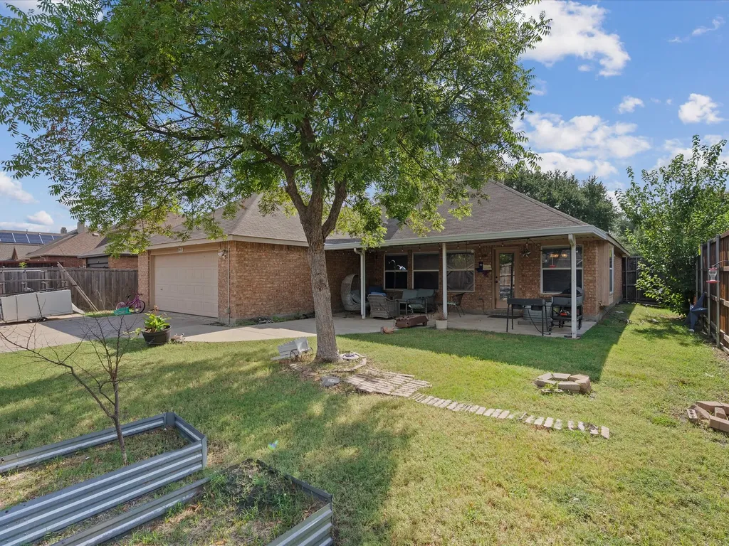 4601 Carlton Drive Garland TX 75043