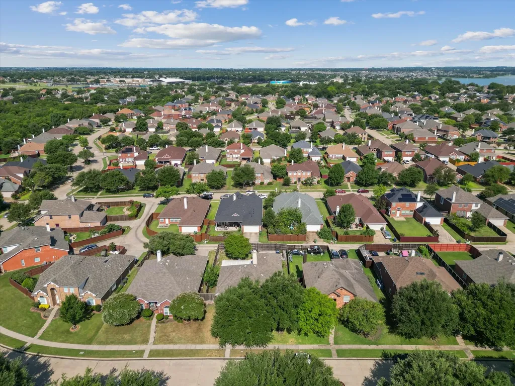 4601 Carlton Drive Garland TX 75043