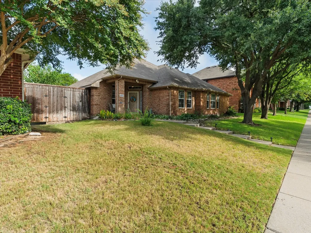 4601 Carlton Drive Garland TX 75043