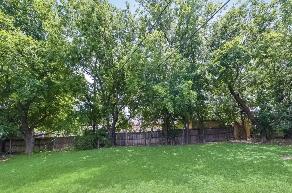 8009 Arbor Avenue Fort Worth TX 76116