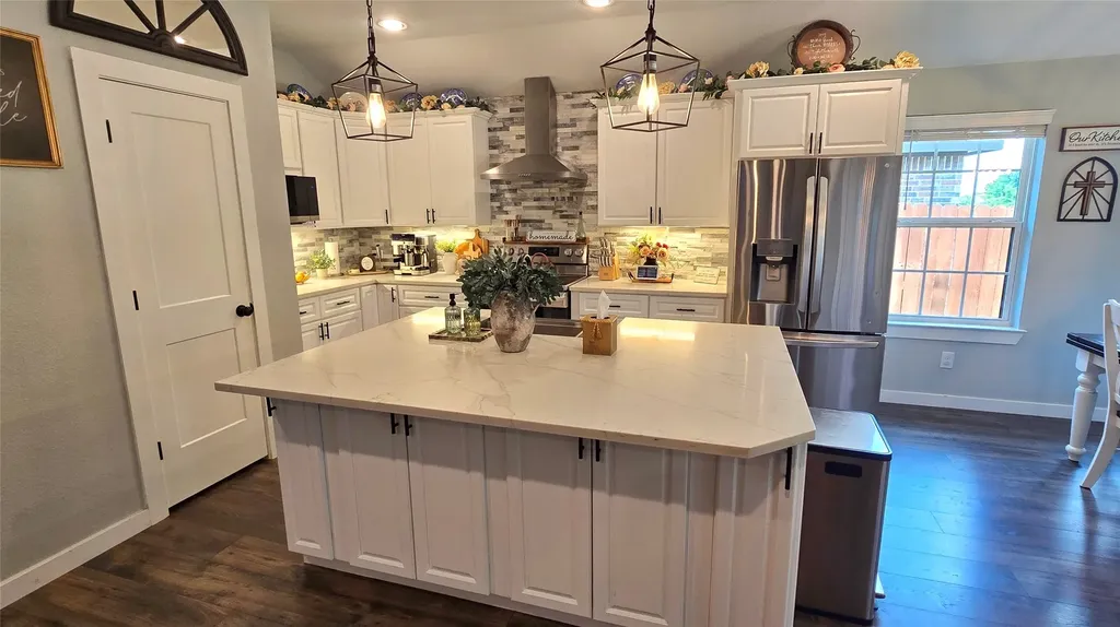 1320 Oak Valley Denton TX 76209