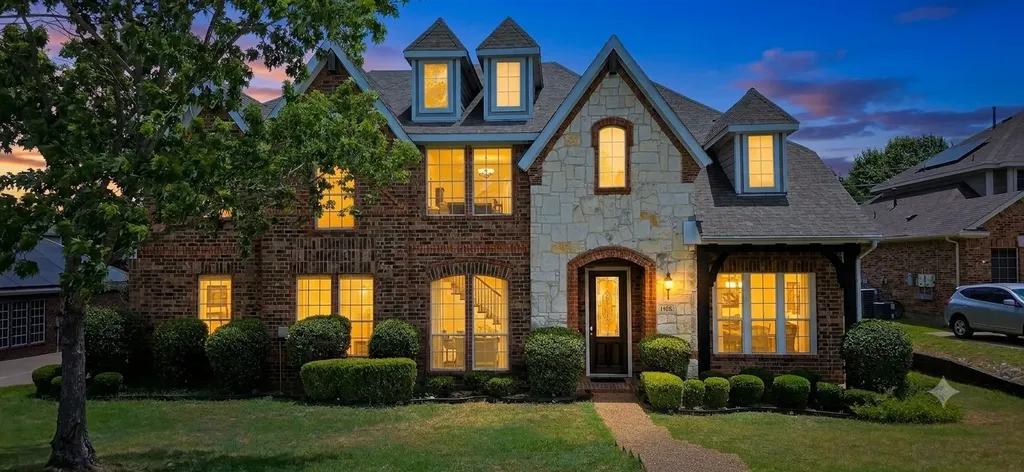 1108 Marisa Lane Desoto TX 75115