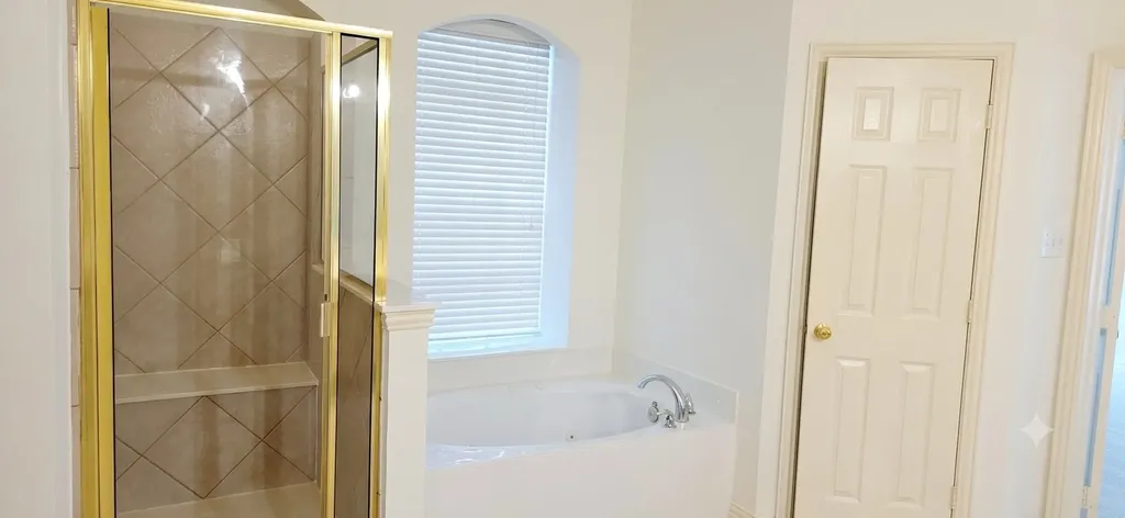 1108 Marisa Lane Desoto TX 75115