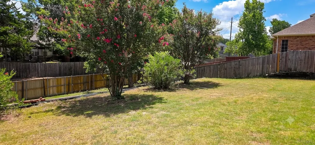 1108 Marisa Lane Desoto TX 75115