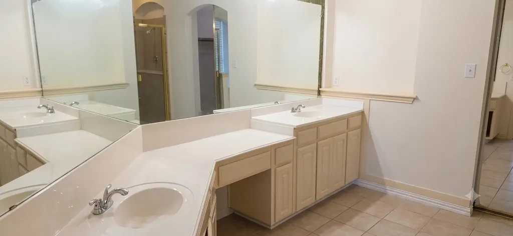 1108 Marisa Lane Desoto TX 75115