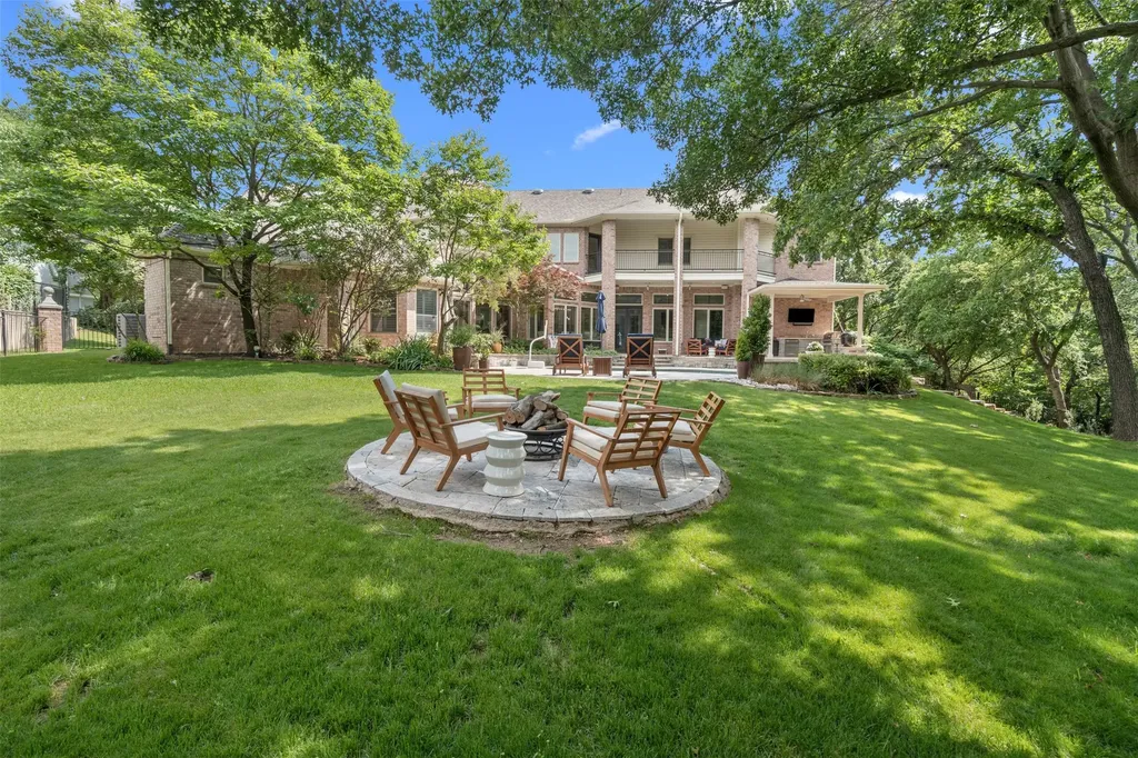 6605 Wood Hollow Court Plano TX 75024