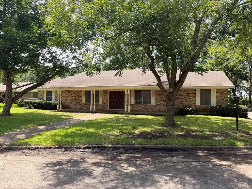 1402 Circle Drive Cooper TX 75432