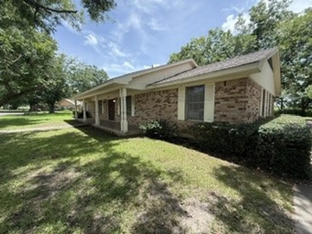1402 Circle Drive Cooper TX 75432
