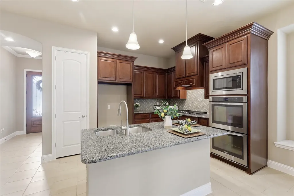 4332 Old Grove Way Fort Worth TX 76244