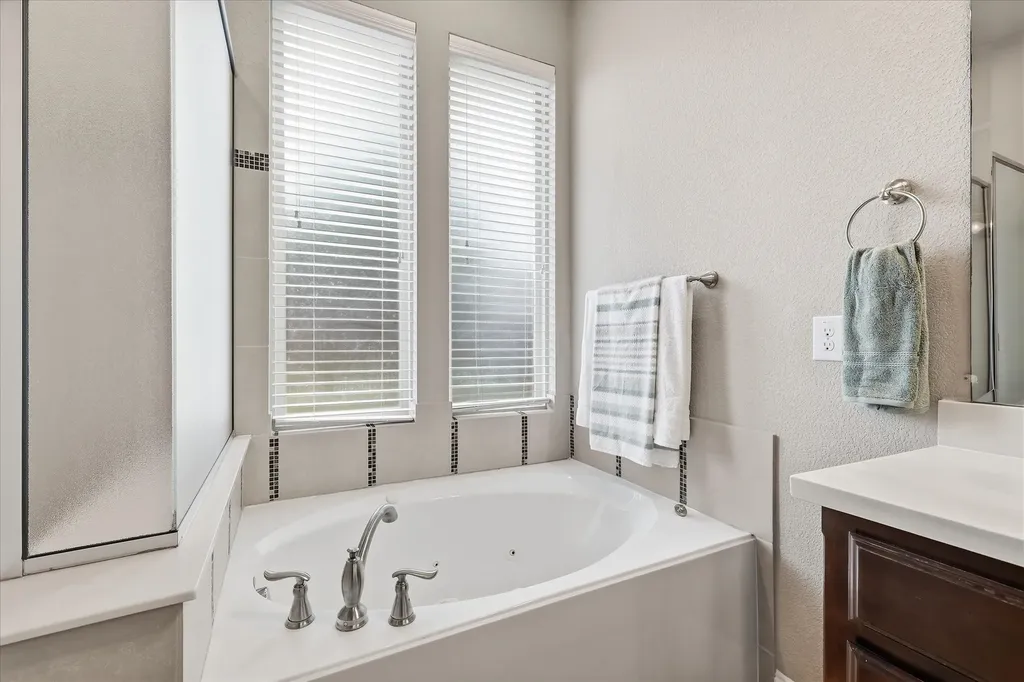 4332 Old Grove Way Fort Worth TX 76244
