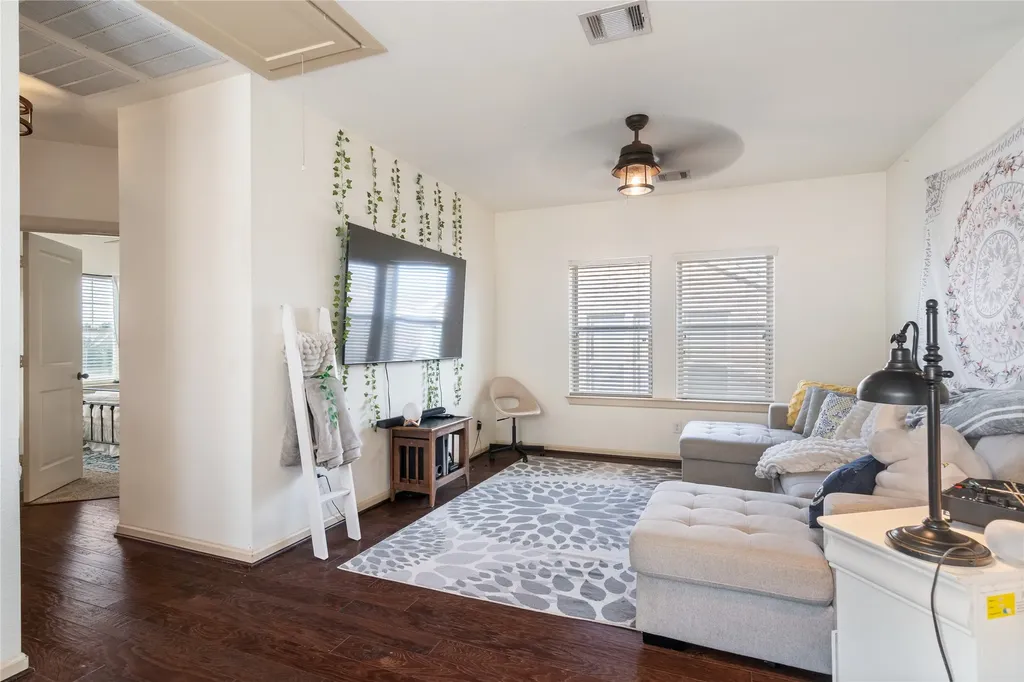 1050 Lone Ivory Trail Arlington TX 76005