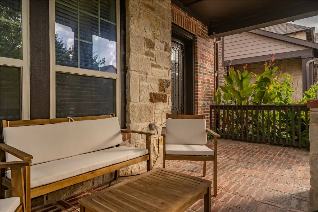 1050 Lone Ivory Trail Arlington TX 76005