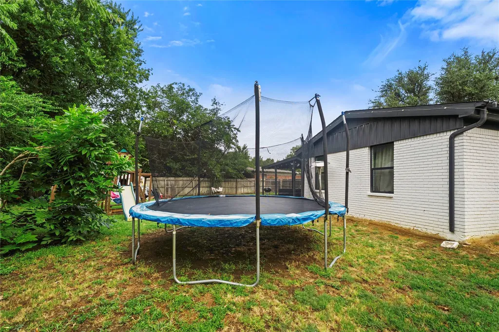 8128 Newman Drive North Richland Hills TX 76180