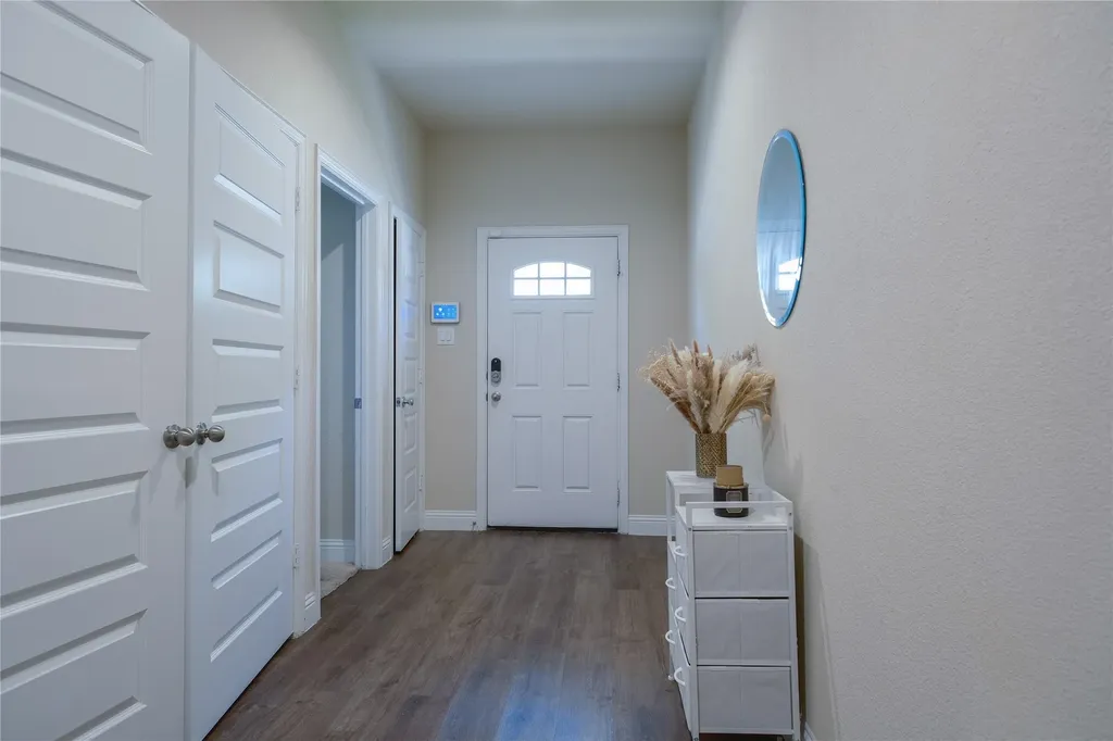 1936 Bel Air Drive Arlington TX 76010