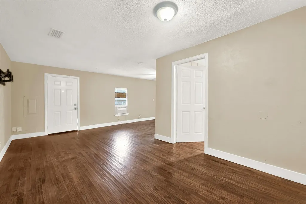 5604 Tyler Street The Colony TX 75056