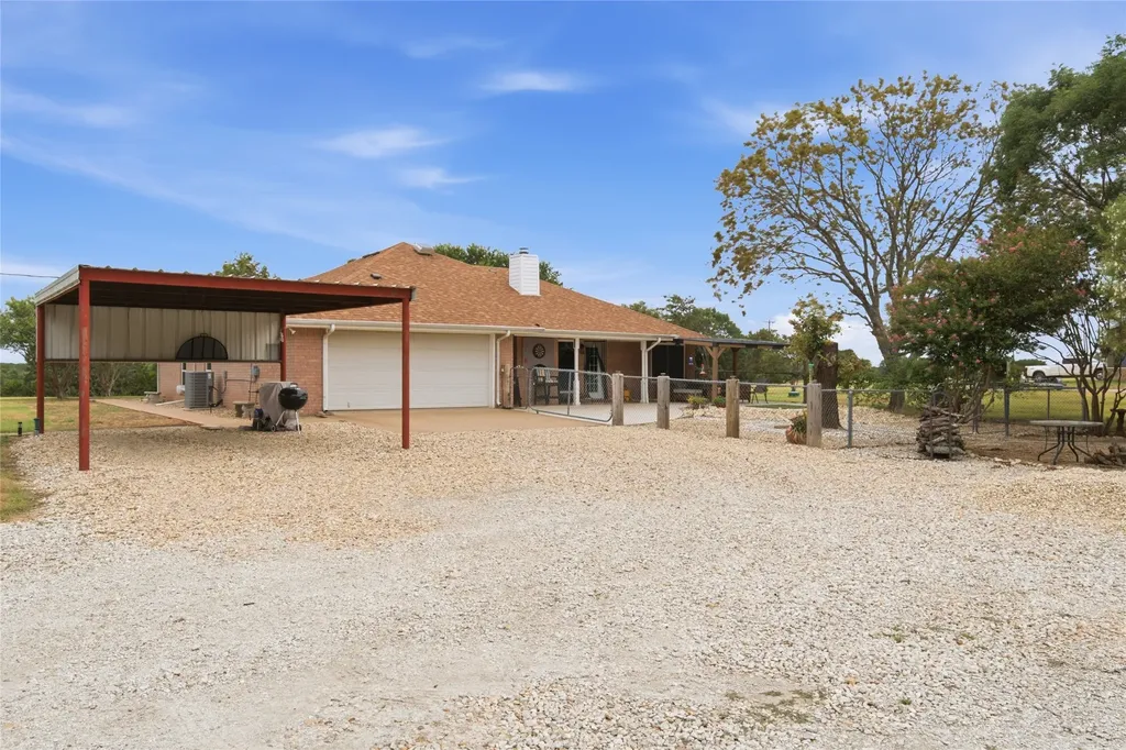 180 Bend Of The Bosque Road China Spring TX 76633